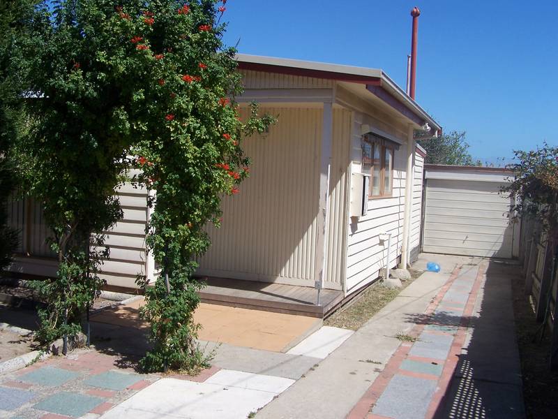 Available Now In Noble Park North! Picture