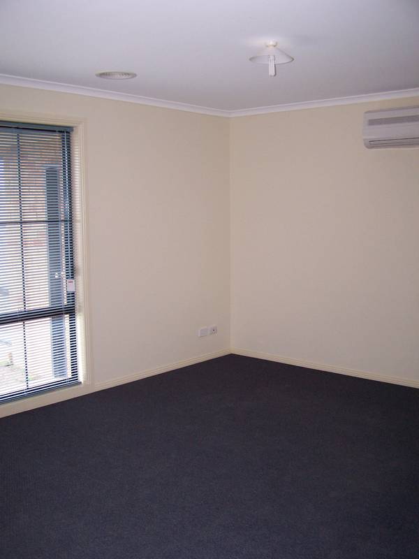 3 Bedroom House in Meaby Drive Picture