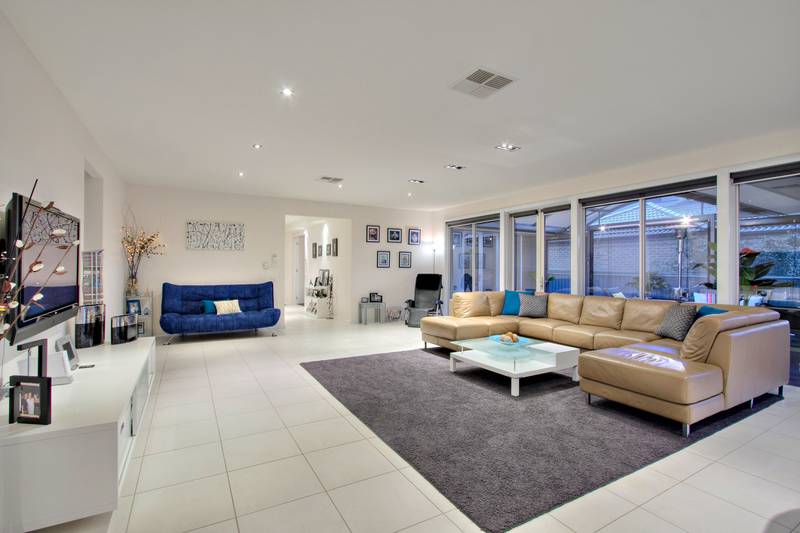 Price Reduced to Meet the Market!! Picture 2