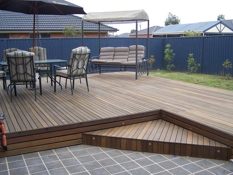 4 Bedroom Entertainer Picture 1