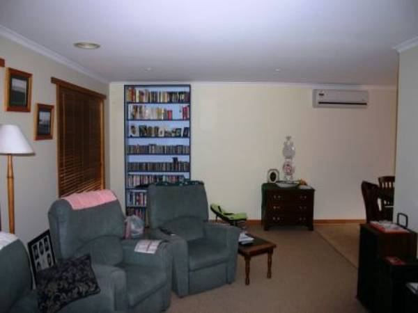 Ideal student rental or family home. Picture 3