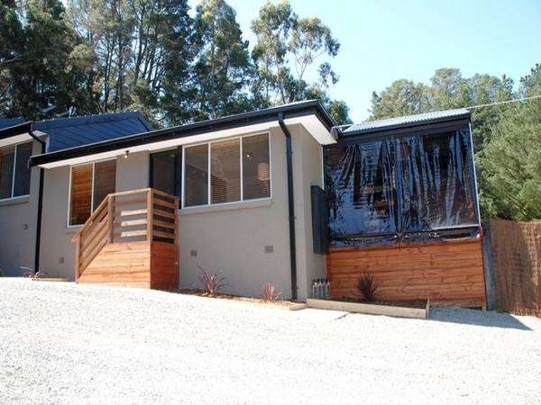 Renovated 1 Bedroom Unit in a great location Picture 2