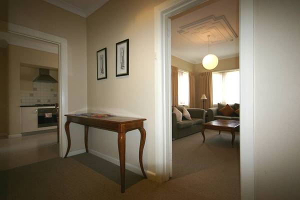 Central Excecutive Apartment Block Picture 3