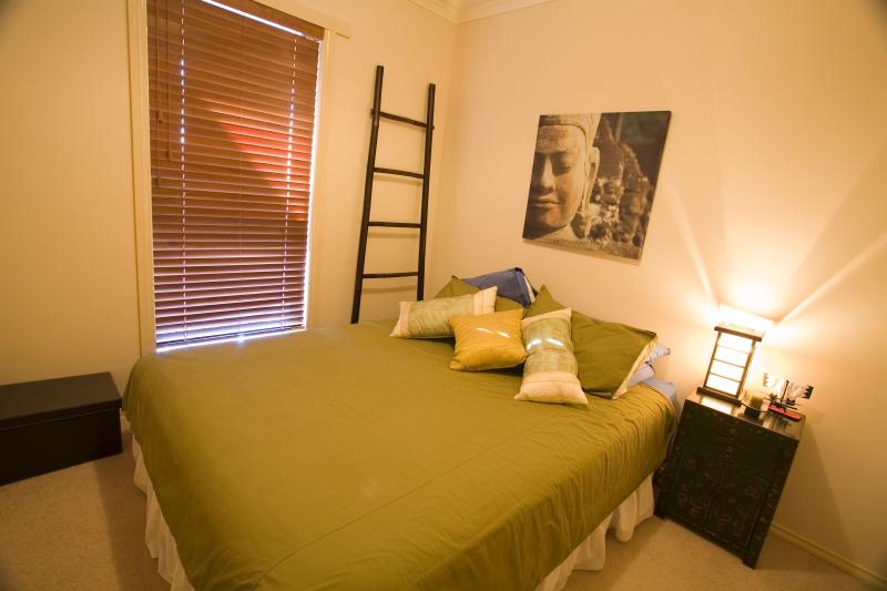 Modern 3 bedroom townhouse on the fringe of Wendouree (lake side)! Picture Modern 3 bedroom townhouse on the fringe of Wendouree (lake side)! Picture