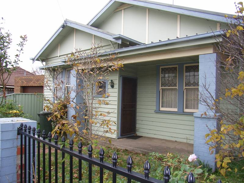 Close to the city! Picture 1