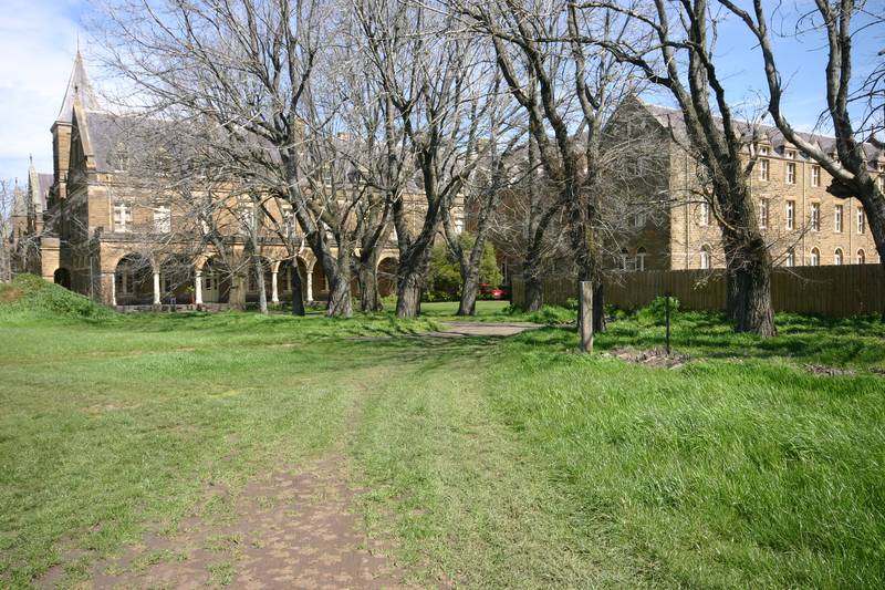 Quality Block in Quiet Court Picture 1