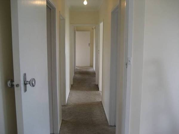 Newly renovated 3 Bedroom Home - Avail NOW!!! Picture 3
