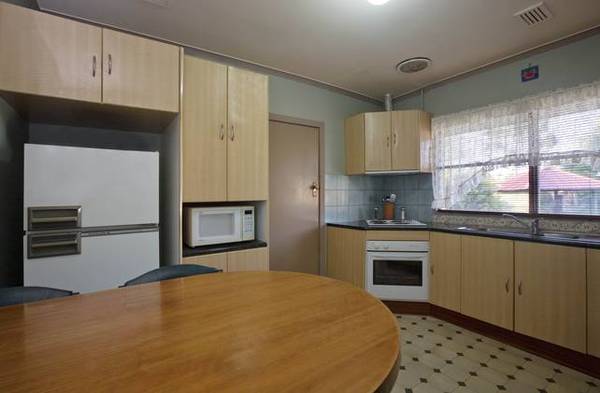 Chill the Drinks and Light The BBQ Picture