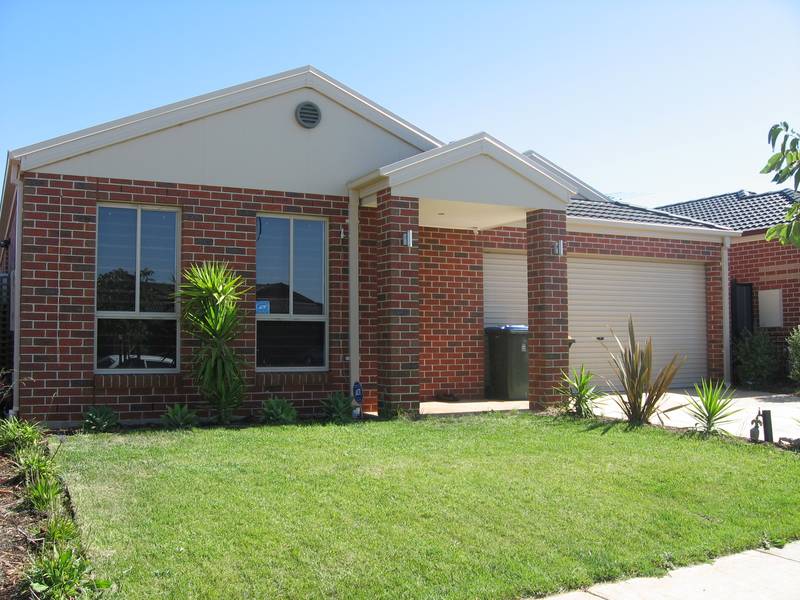 Rent Reduced - Absolute Bargain! - 4 Bedroom Home - Avail NOW!! Picture