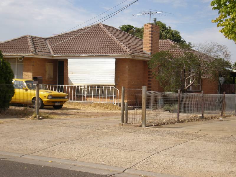 4x bedroom family home - APPLICATION APPROVED Picture 1