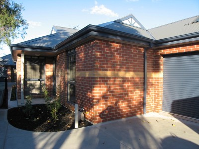 Executive Style 3x Bedroom Home - Avail Mid April!! Picture