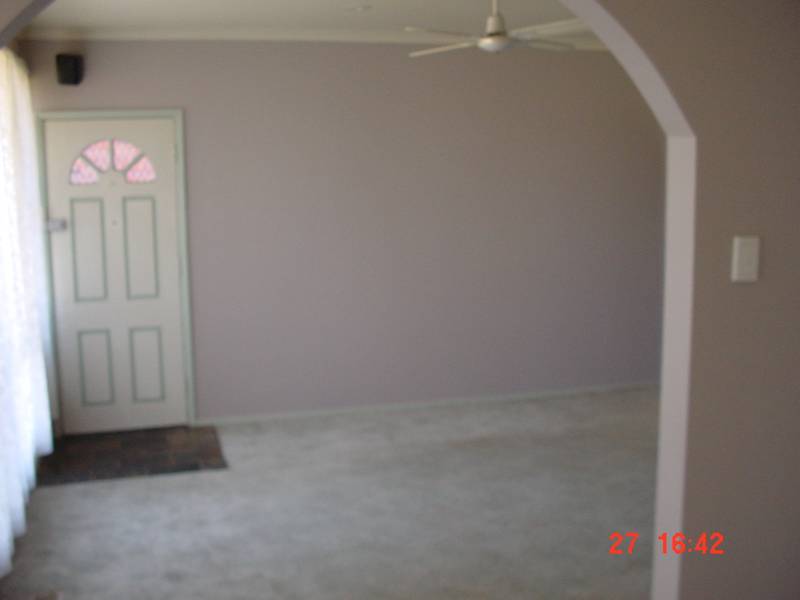 3 Bedroom Family Home - Avail NOW!! Picture