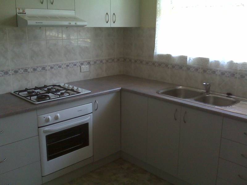 3 Bedroom Family Home - Avail NOW!! Picture