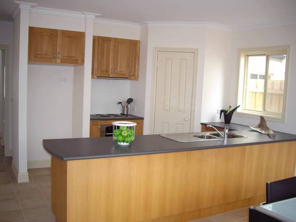 3 Bedrooms + Study - AVAIL NOW!!! Picture 2