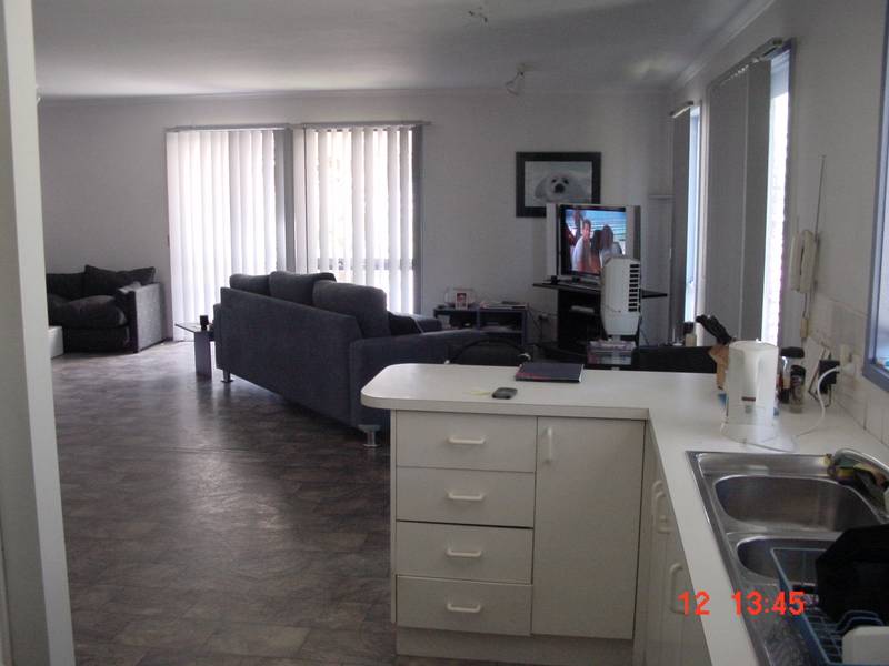 4x Bedroom Home - Avail NOW!!! Picture 3