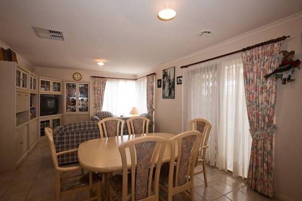 Let Me Entertain You! Picture 3