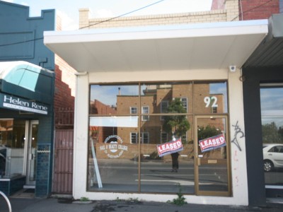 92 somerville rd Yarraville!Brilliant Investment, Large Shop & Dwelling Picture