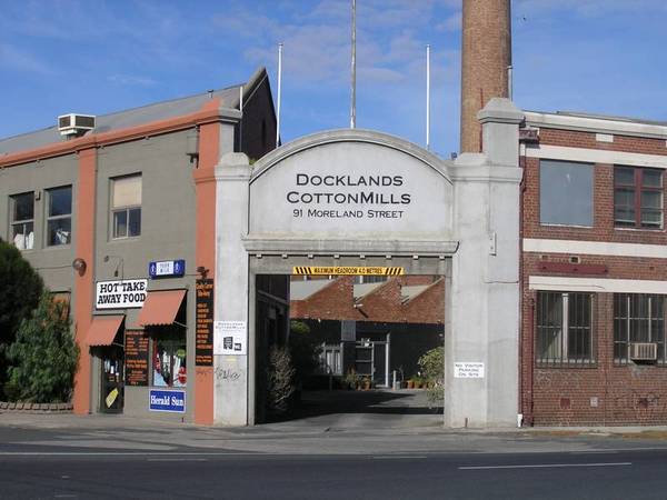 Home Office or Residence this is a must to see! Picture 1