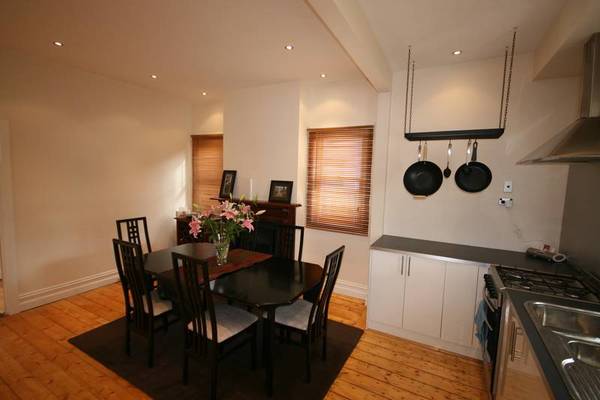 Stunning renovated period home!one for the first home buyers.SALE BY SET DATE CLOSES THIS FRIDAY 29th 5pm Picture 1