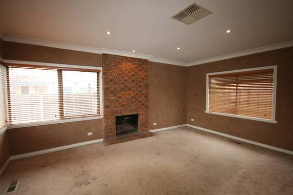 Superbly Renovated Home Picture 2