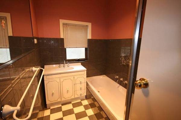 Superbly Renovated Home Picture 3