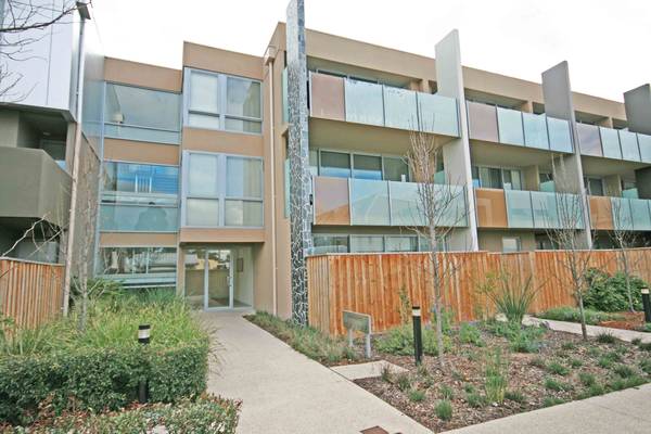 Beverly Hills 90210 This apartments hot! $295,000 Picture 1