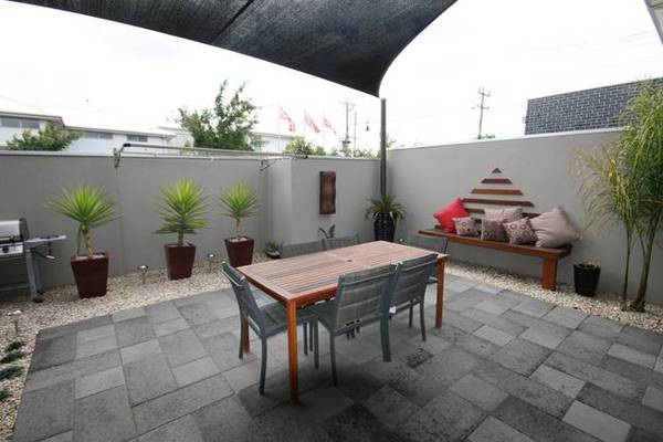 Sensational modern 2 storey residence! Picture Sensational modern 2 storey residence! Picture