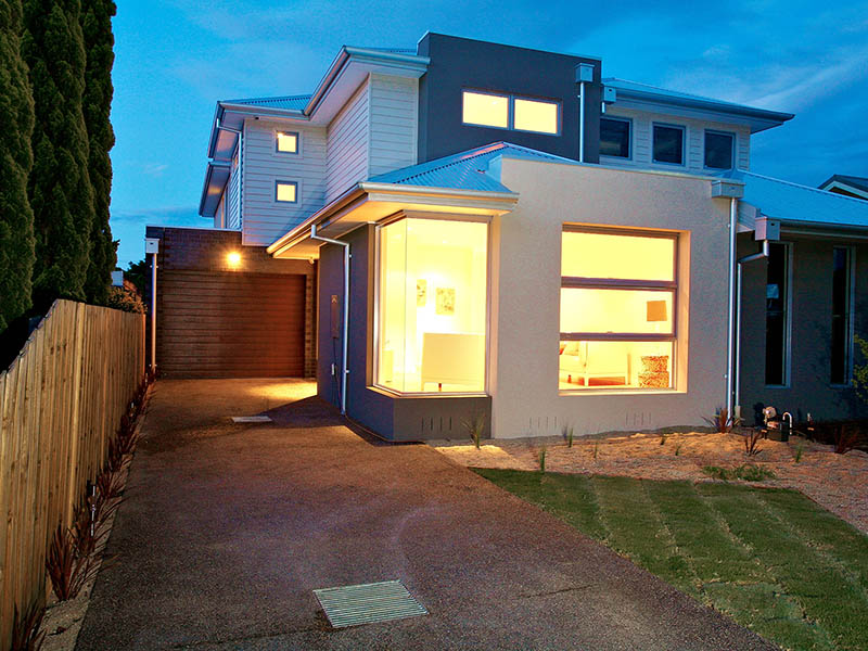 Build Your Dream Home or Multi Townhouse Developement! Picture 1