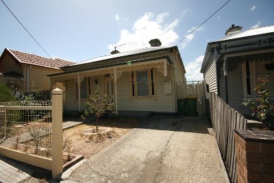Stunning Double Fronted Contemporary Home Picture Stunning Double Fronted Contemporary Home Picture