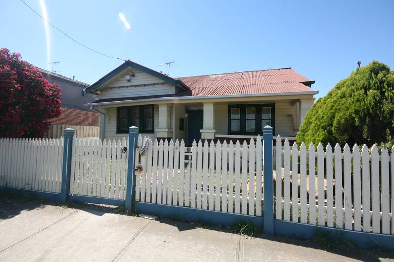 Large Family Residence Picture