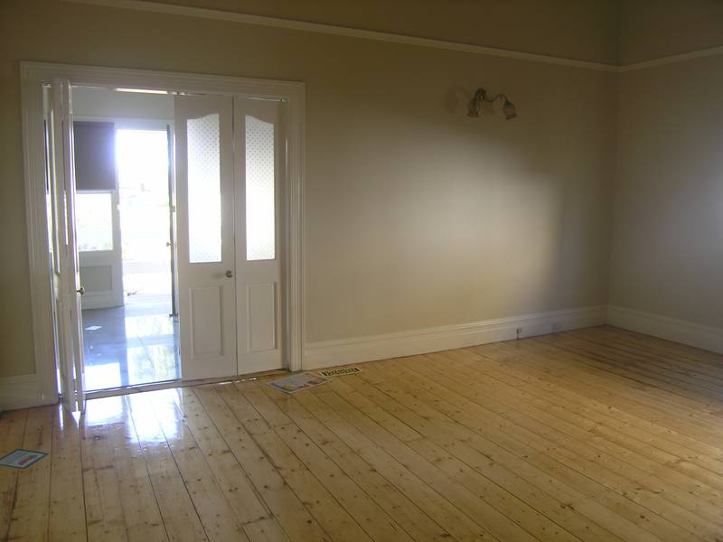 Absolutely Stunning Renovated Home Picture