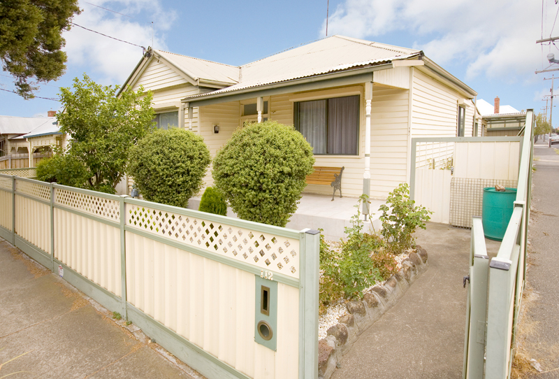 UNDER CONTRACT - Period Detail - Position - Perfect! Picture 1