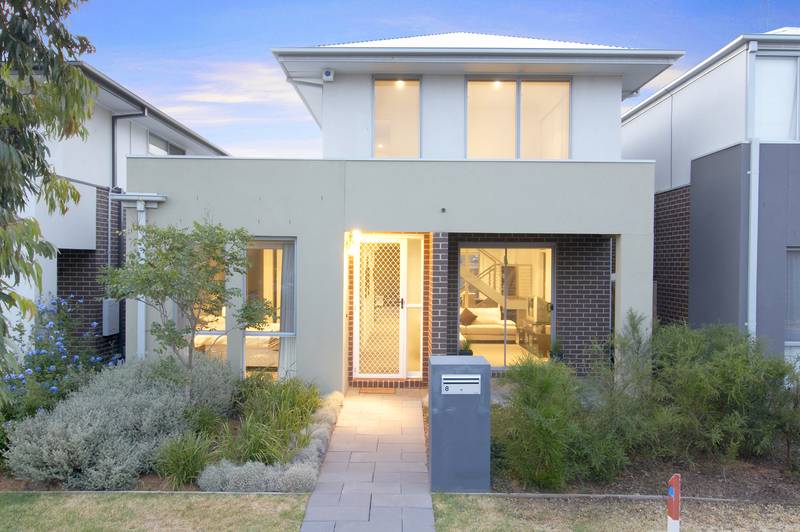 Lucky Number 8 Picture 1