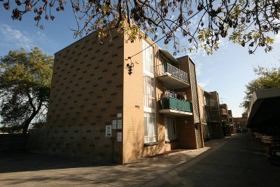 beverly hills 90210 ! Superb 2 Bedroom Apartment Picture