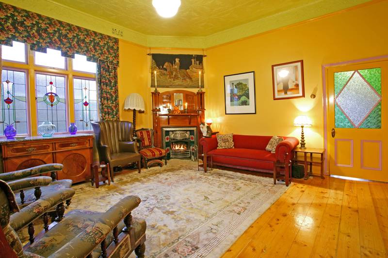 Beautiful 4 bed Victorian period home! Picture 2