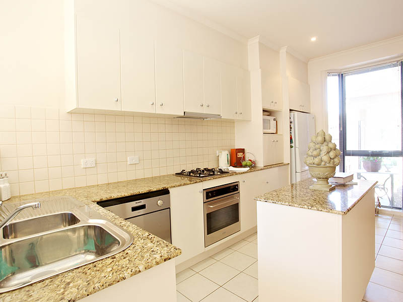 Luxury
4 bed Designer Residence! Picture 3