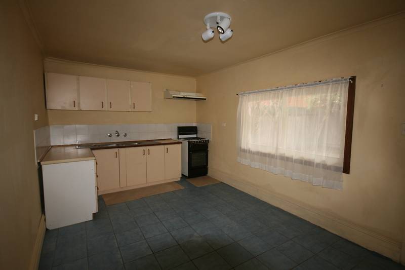 Delightful Victorian Home Picture 3