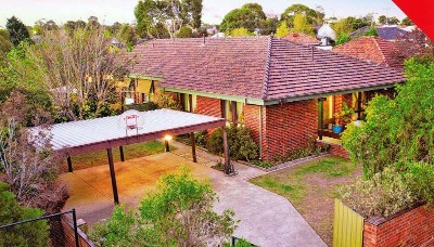 Dont wait another 17 years!This truly magnificient 5 to 6 bed home on 1250 sqm. Picture