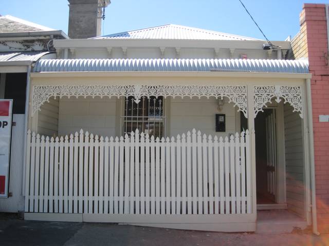 Absolutely Brilliant 4 Bed Executive Residence Picture 1