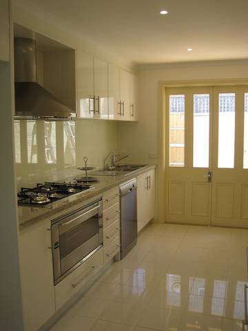 Absolutely Brilliant 4 Bed Executive Residence Picture 3