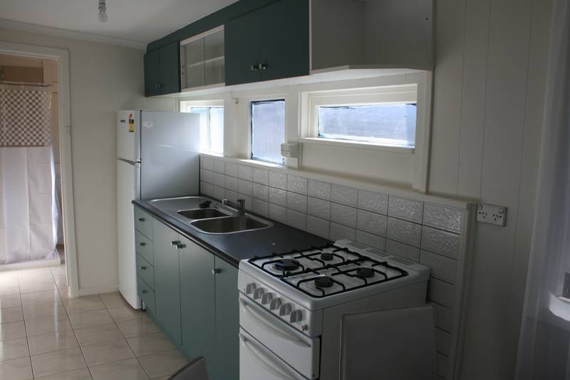 Freshly Painted, All inclusive of Furniture, and utilities Picture 2