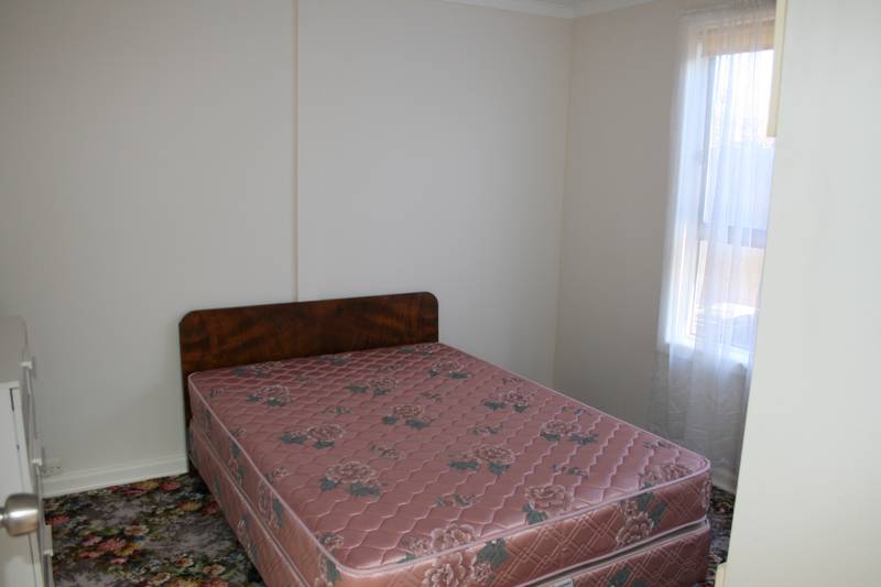 Freshly Painted, All inclusive of Furniture, and utilities Picture 3