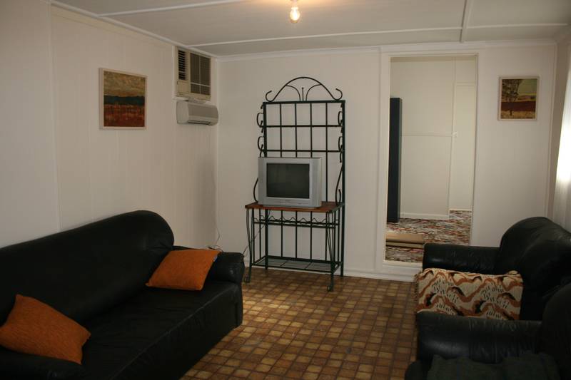 Freshly Painted, All inclusive of Furniture, and utilities Picture 1