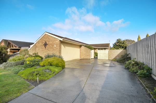 IT'S NOW OR NEVER... Picture 2