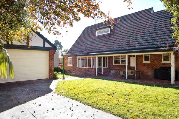 YESTERYEAR'S CHARM, TODAY'S COMFORT Picture 2