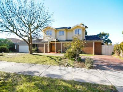 Prestigious Living in Court Location Picture Prestigious Living in Court Location Picture