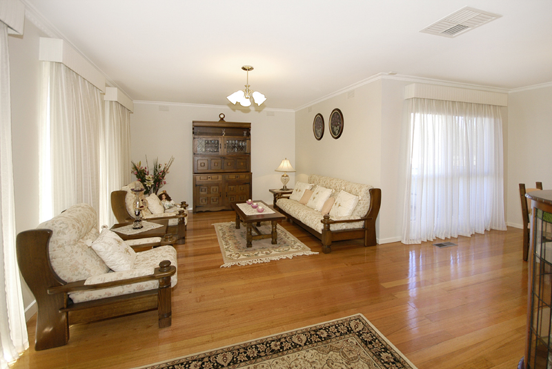 VENDOR BUILDING - ALL OFFERS CONSIDERED Picture