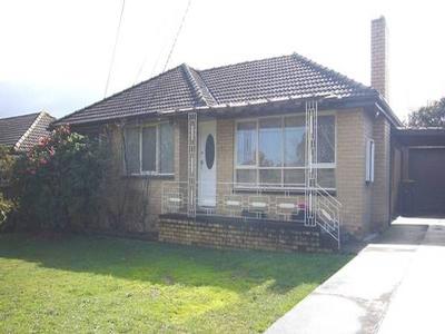 TWO LARGE LIVING AREAS Picture