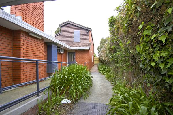 Visionary 'Handyman' Required Picture