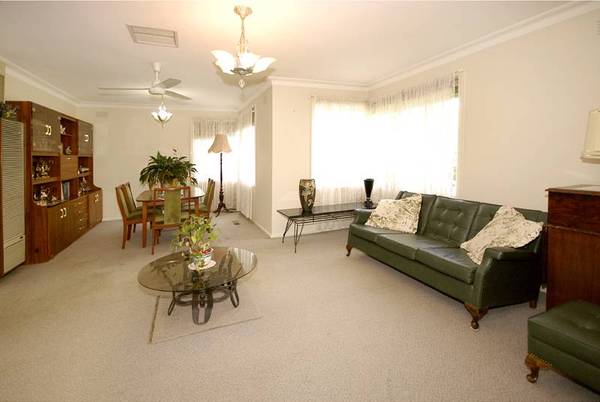 Convenient Location Picture